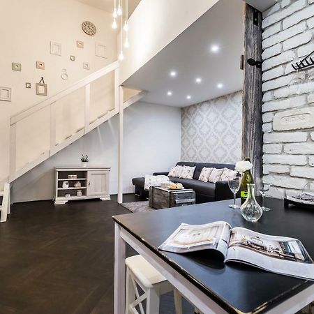 Bpr Vintage Garden Apartment With Terrace & Sauna Boedapest Buitenkant foto