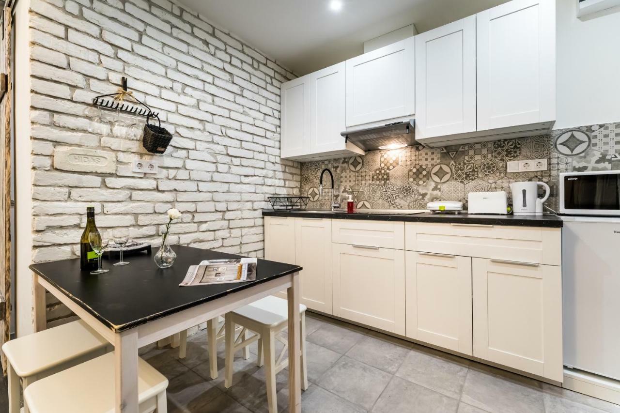 Bpr Vintage Garden Apartment With Terrace & Sauna Boedapest Buitenkant foto