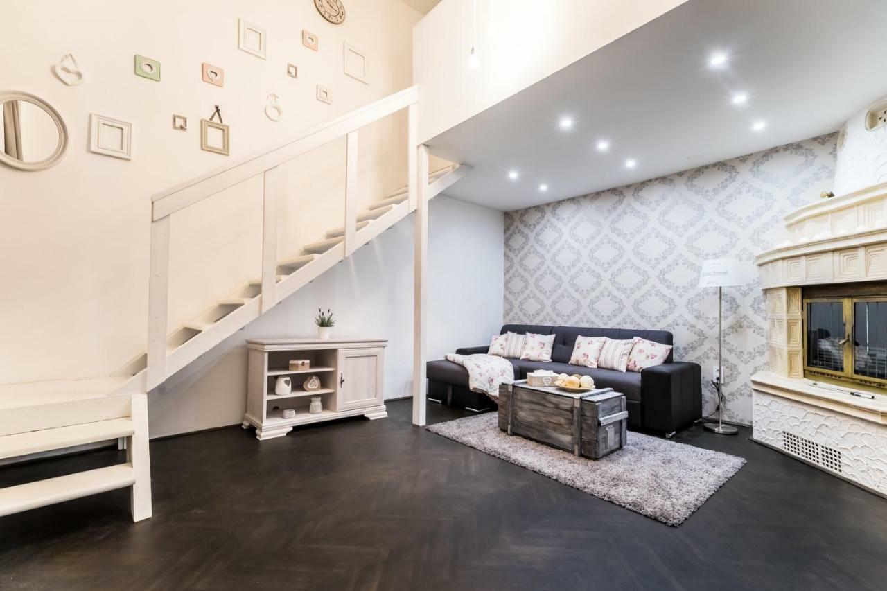 Bpr Vintage Garden Apartment With Terrace & Sauna Boedapest Buitenkant foto