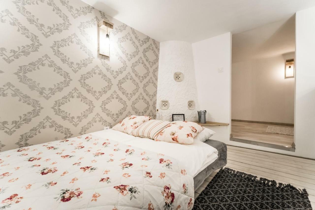 Bpr Vintage Garden Apartment With Terrace & Sauna Boedapest Buitenkant foto