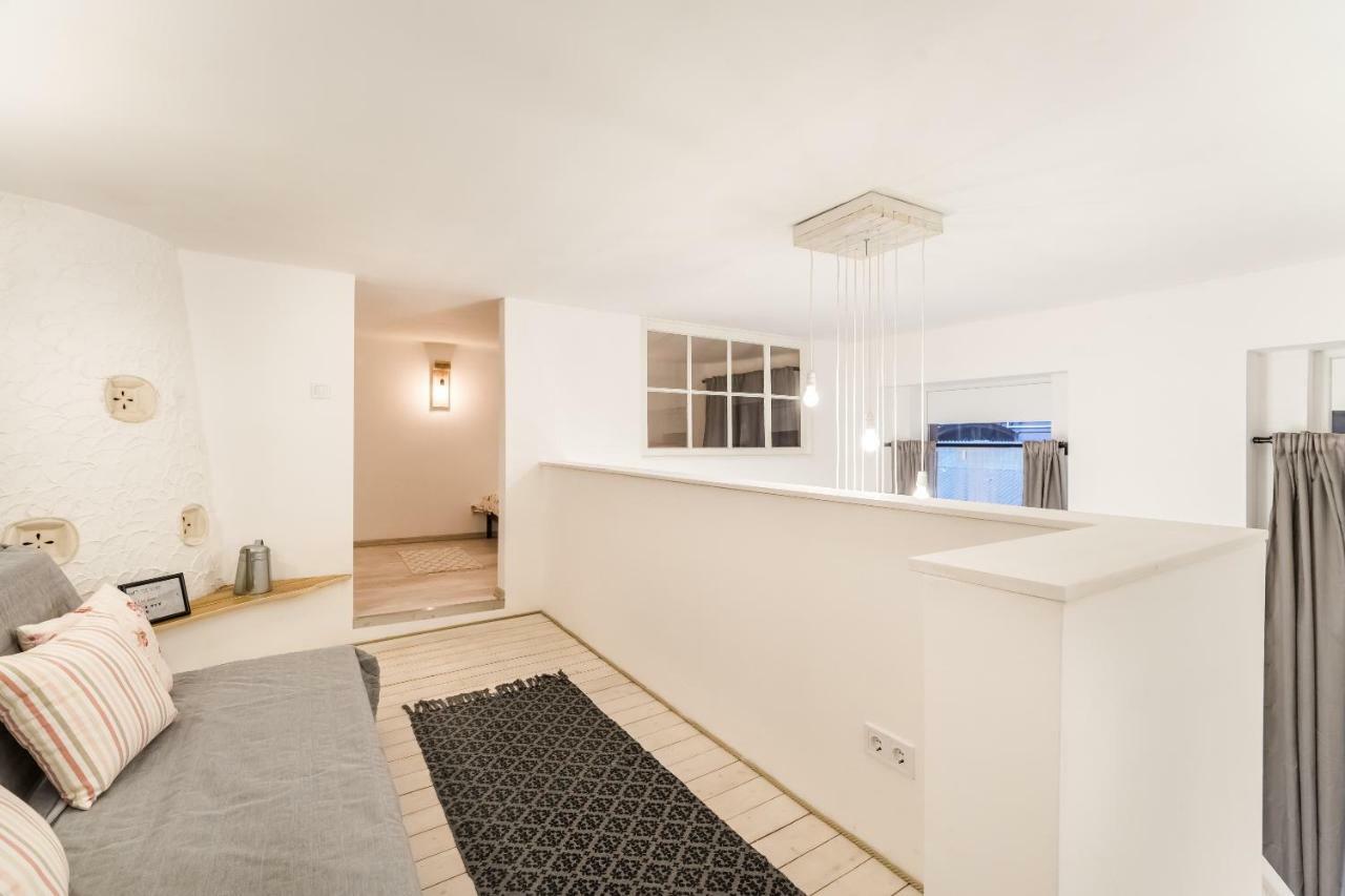 Bpr Vintage Garden Apartment With Terrace & Sauna Boedapest Buitenkant foto